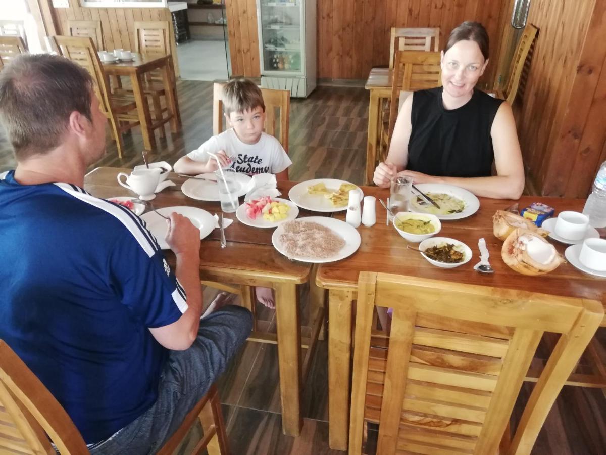 Mrd Beach Hotel Trikunamalaja Zewnętrze zdjęcie
