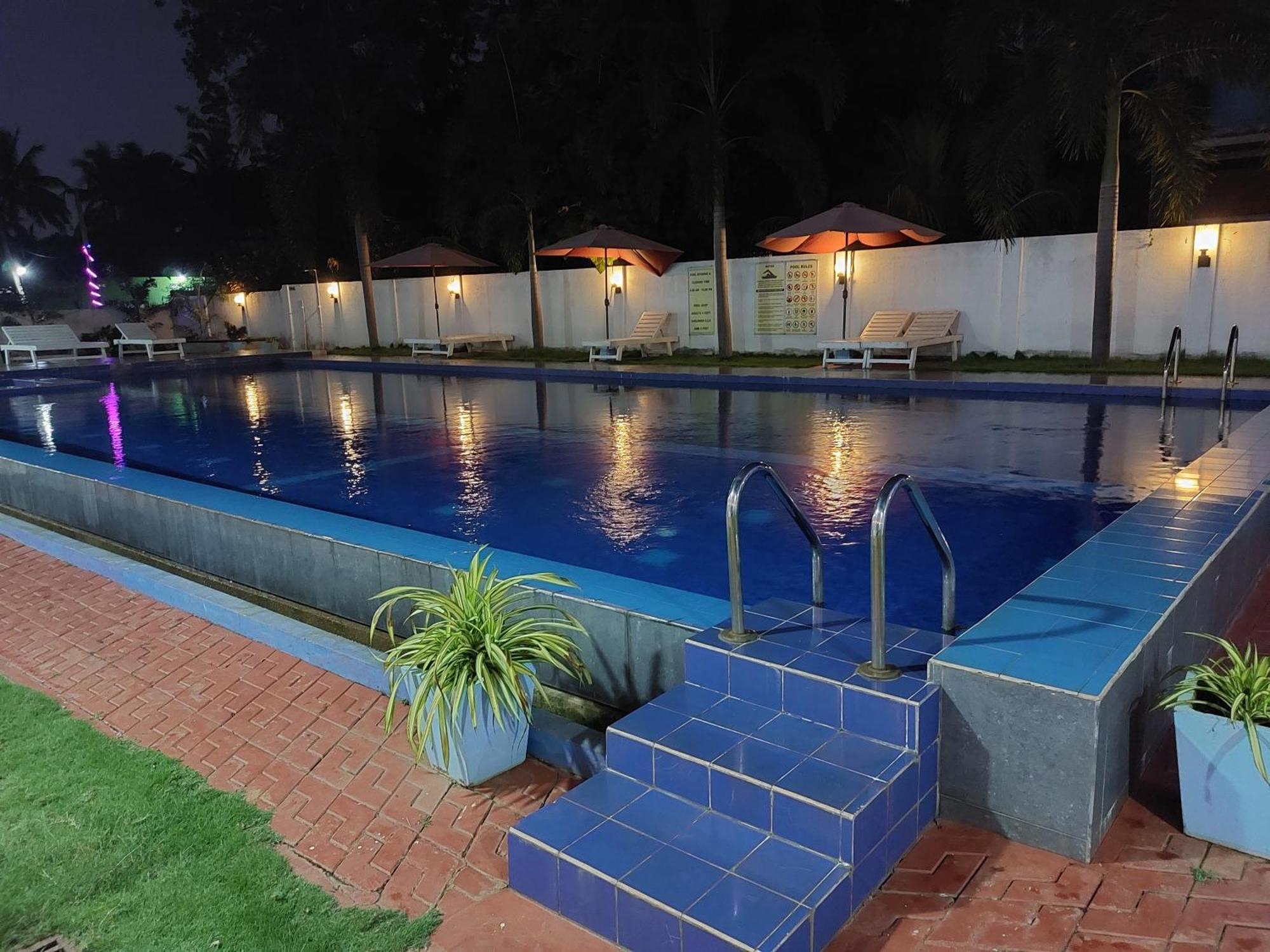 Mrd Beach Hotel Trikunamalaja Zewnętrze zdjęcie