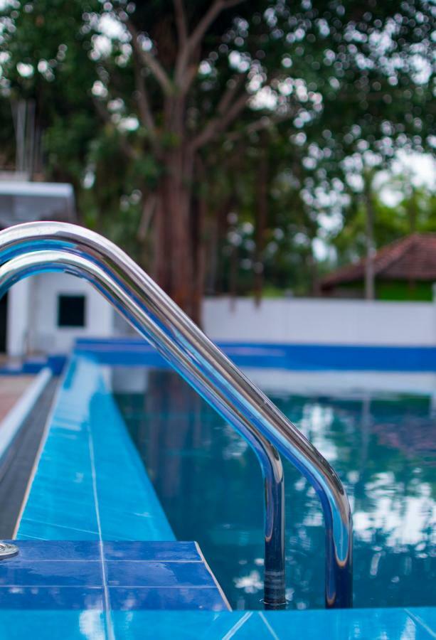Mrd Beach Hotel Trikunamalaja Zewnętrze zdjęcie