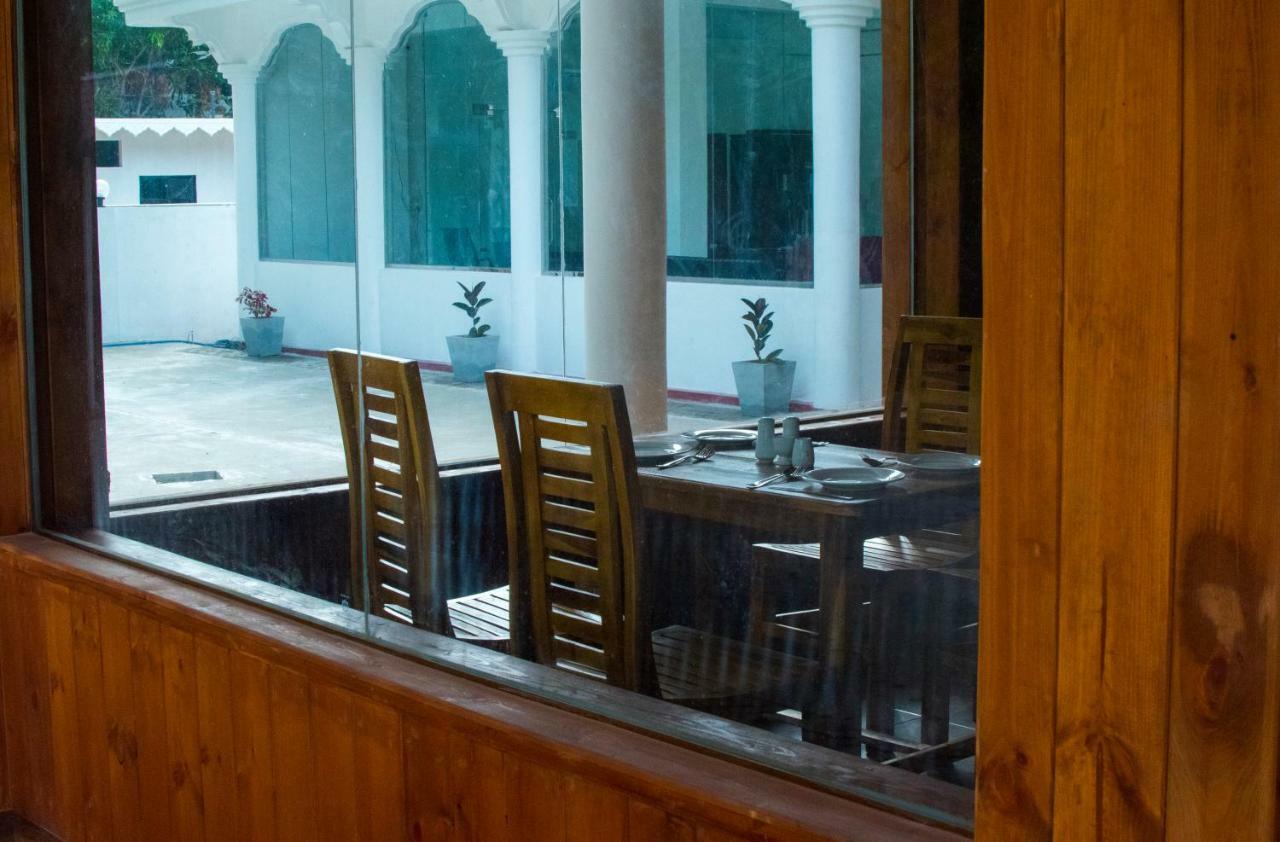 Mrd Beach Hotel Trikunamalaja Zewnętrze zdjęcie